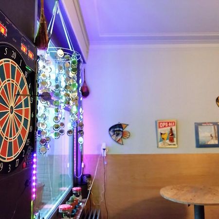 Vakantiewoning In Mol Centrum Met Eigen Bar "Casacuriosa" المظهر الخارجي الصورة