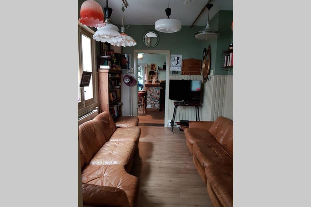 Vakantiewoning In Mol Centrum Met Eigen Bar "Casacuriosa" المظهر الخارجي الصورة