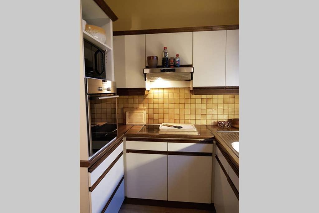 Vakantiewoning In Mol Centrum Met Eigen Bar "Casacuriosa" المظهر الخارجي الصورة